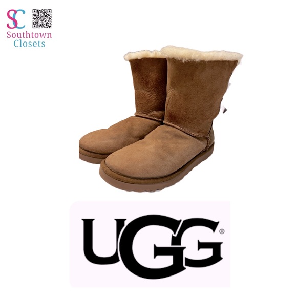 Ugg Bailey Bow Boots Size 7 GUC Super comfortable Stylish BootsI - Picture 4 of 5